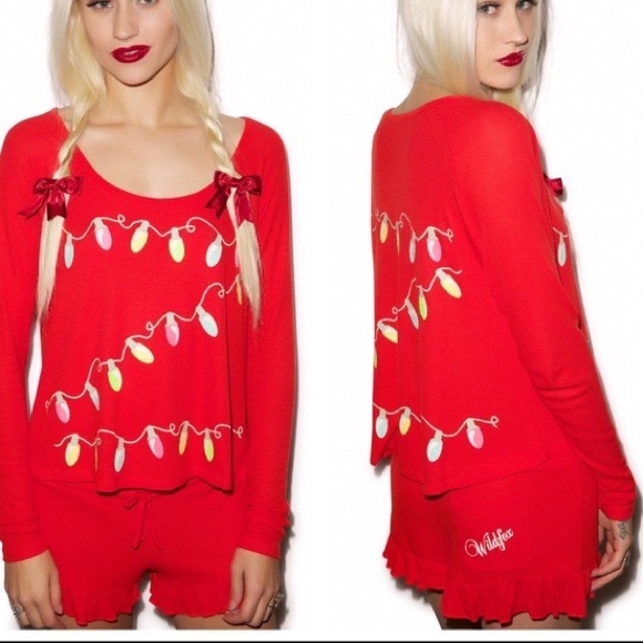 Wildfox Other - WILDFOX Christmas bulbs pj set 😍🎄